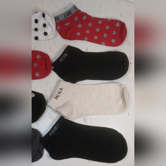 Rae Dunn Ankle Socks 8 Pairs Included Fun Summer Athleisure Boho Streetwear Boho - Picture 4 of 10